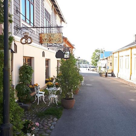 Hotel Villa Antonius Naantali Exterior foto